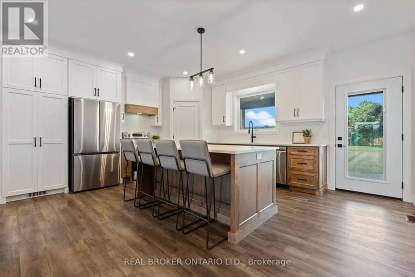 57009 Bruce Street — photo 10 of 31