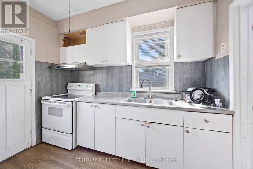1259 Cataraqui Street — photo 7 of 17