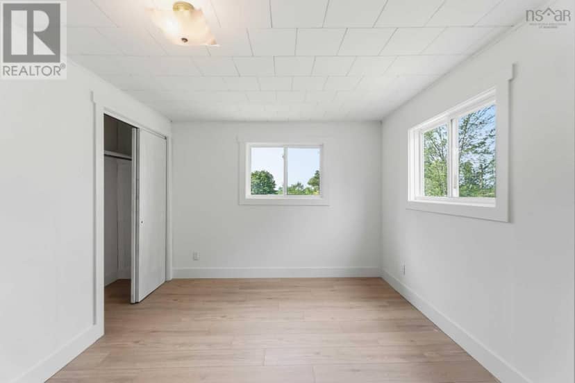 9746 Highway 1 — photo 15 of 21