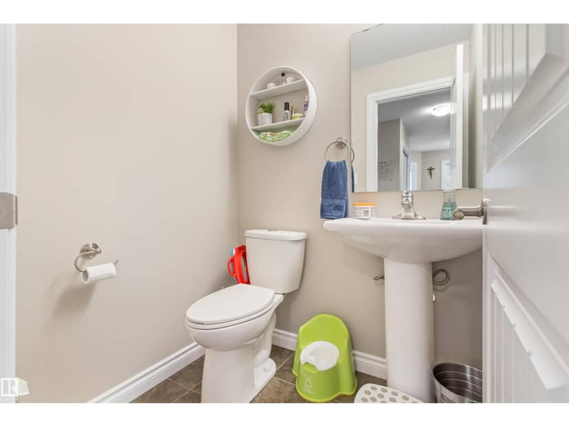 4129 40 ST — photo 24 of 40