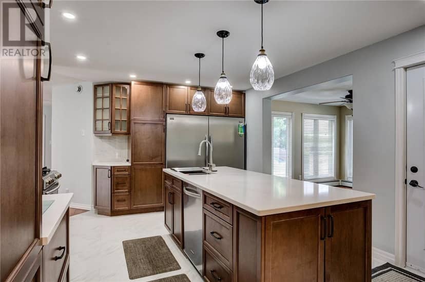 1492 Labelle Street — photo 18 of 40