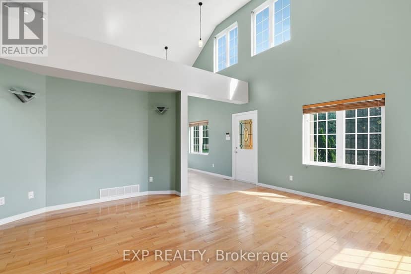 35 Brisson Street — photo 13 of 40