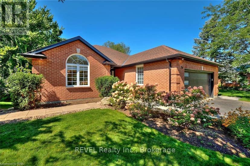 26 Oakridge Boulevard — photo 3 of 40