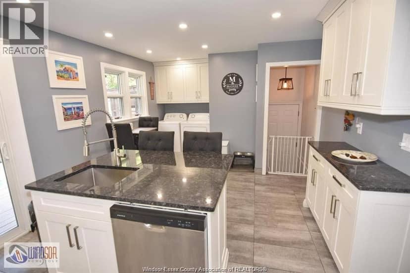 1050 Scofield — photo 11 of 24