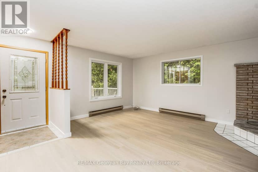25 Albert Avenue — photo 6 of 38