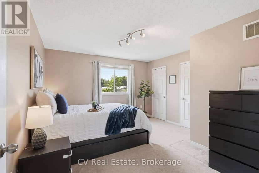 798 Coral Springs Lane — photo 16 of 34