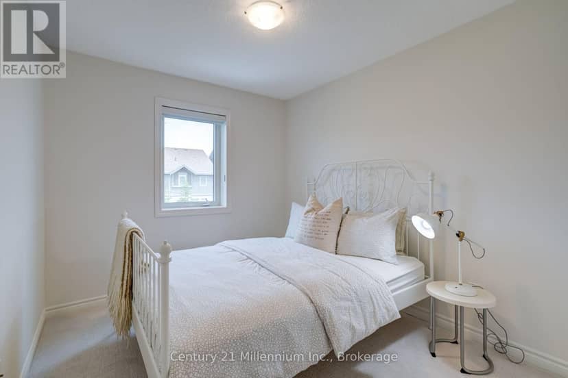 37 - 37 Silver Glen Boulevard — photo 33 of 40
