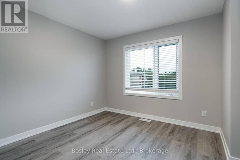 56 Winters Crescent — photo 16 of 25
