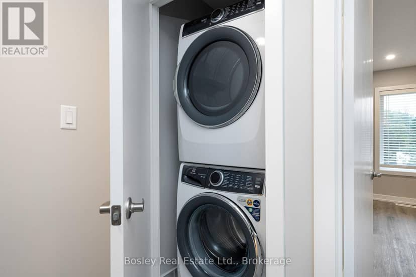 56 Winters Crescent — photo 19 of 25