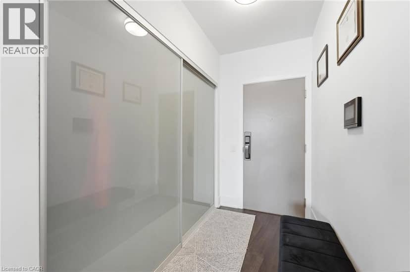 10 YORK Street Unit# 3807 — photo 17 of 40