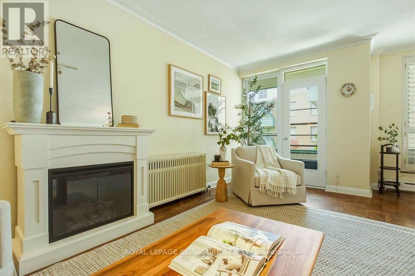 203 - 30 Elm Avenue — photo 9 of 18
