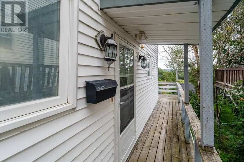 104 Larkhall Street — photo 20 of 31