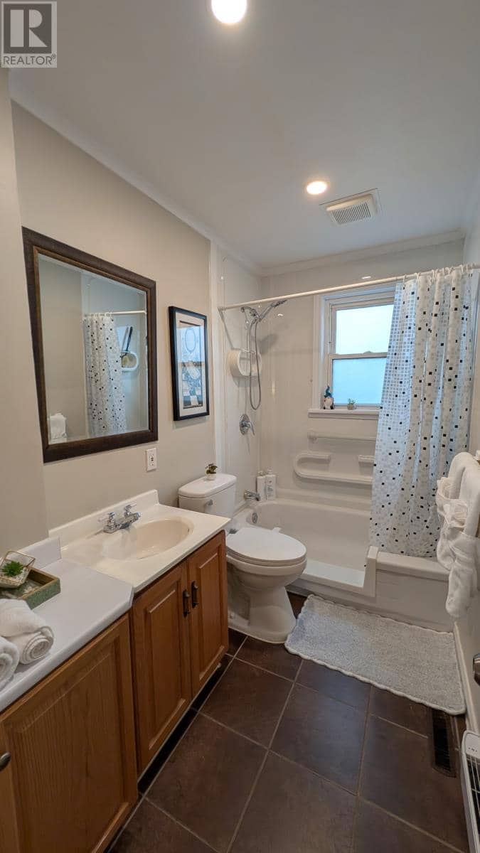 104 Larkhall Street — photo 25 of 31