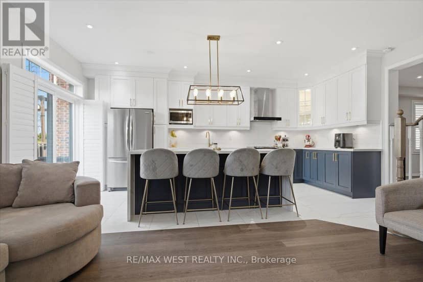 29 Stockell Crescent — photo 18 of 40