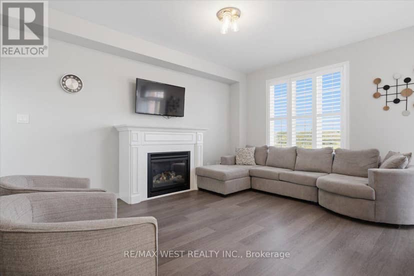 29 Stockell Crescent — photo 6 of 40