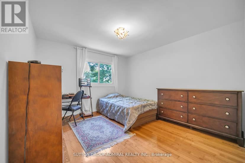 19246 Warden Avenue — photo 26 of 40