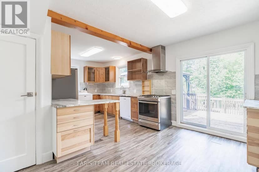 18 Holgate Street — photo 11 of 40