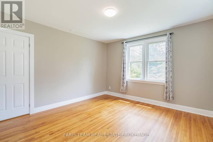 18 Holgate Street — photo 13 of 40