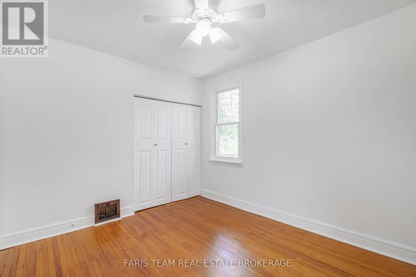 18 Holgate Street — photo 15 of 40