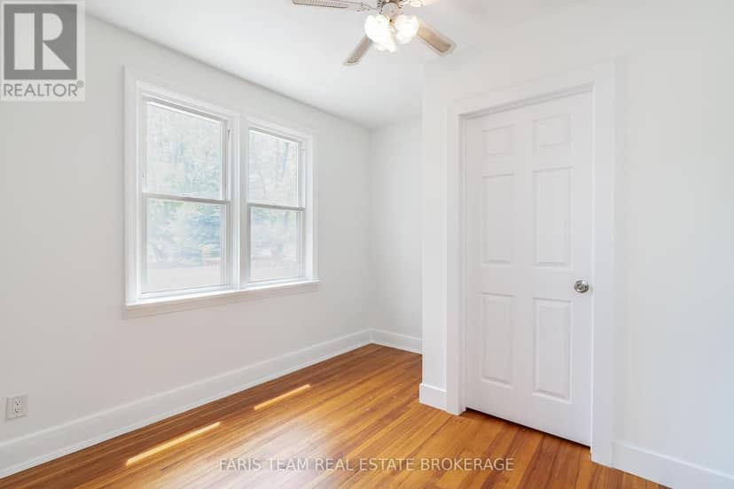 18 Holgate Street — photo 17 of 40