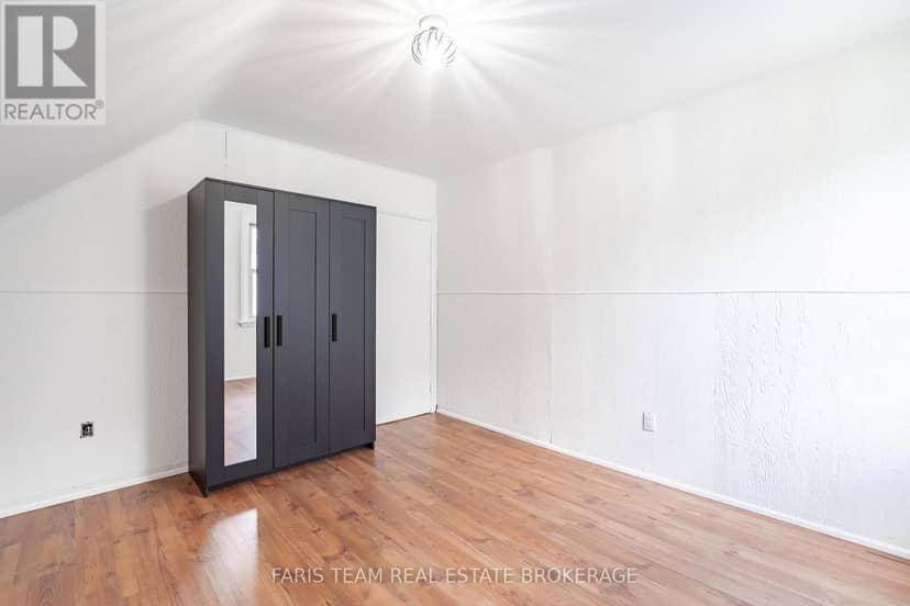 18 Holgate Street — photo 27 of 40