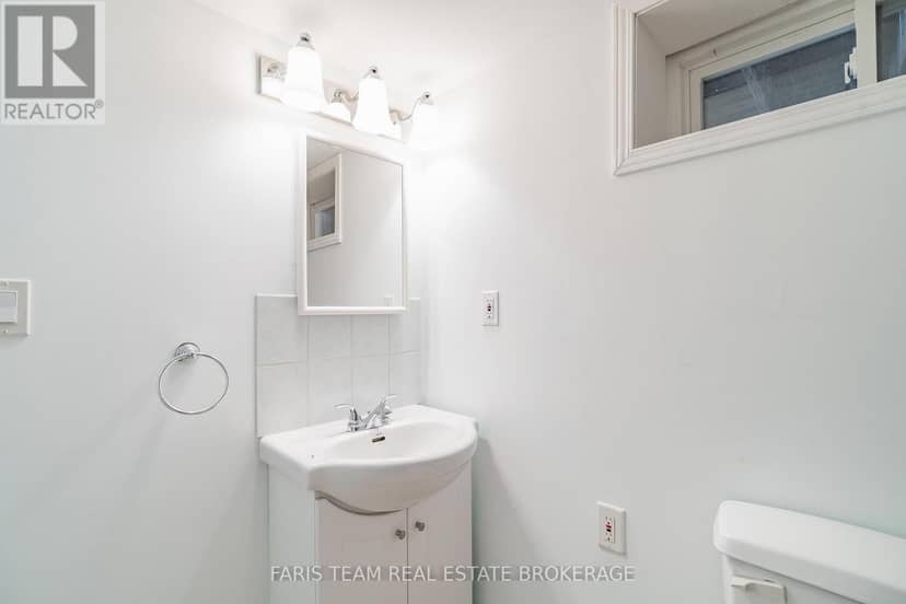 18 Holgate Street — photo 37 of 40