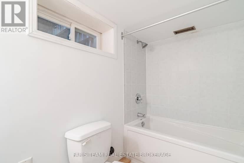 18 Holgate Street — photo 38 of 40
