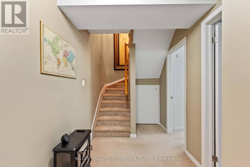 8 - 15 Cheltenham Road, Barrie, photo 3