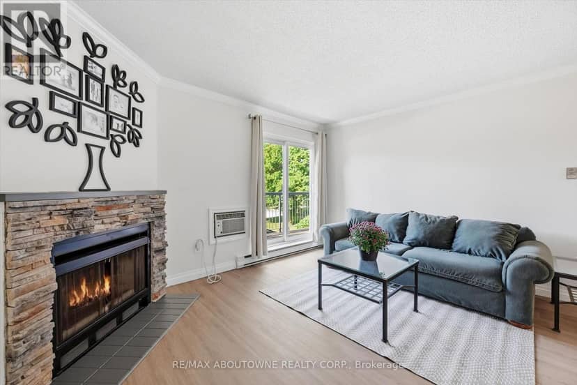 1121 - 1450 Glen Abbey Gate, Oakville, photo 7