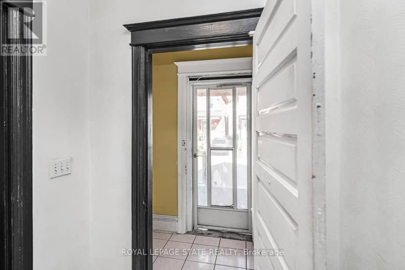 39 Arthur Avenue N, Hamilton, photo 6