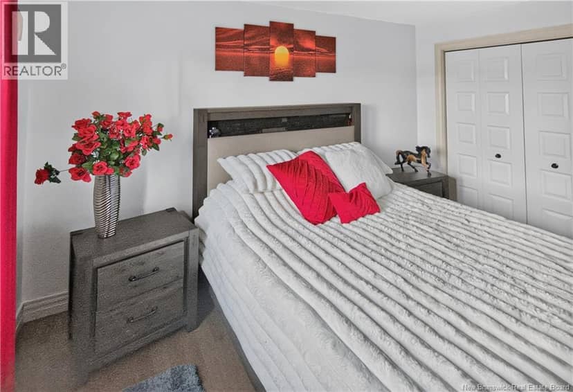 356 Maplehurst Drive — photo 11 of 24