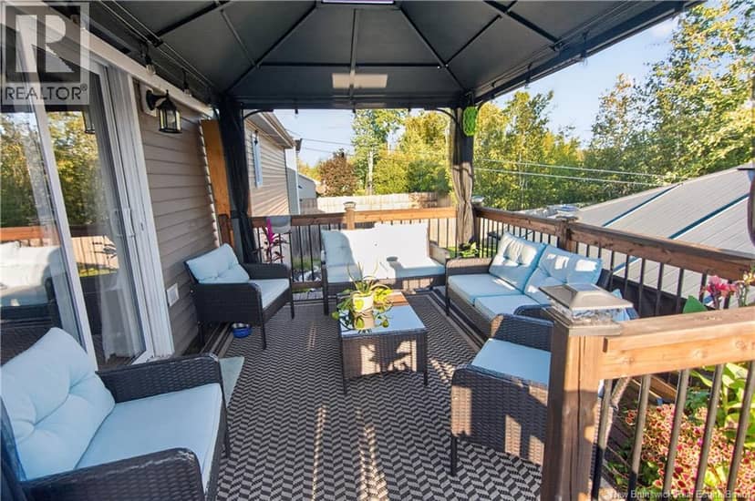 356 Maplehurst Drive — photo 19 of 24