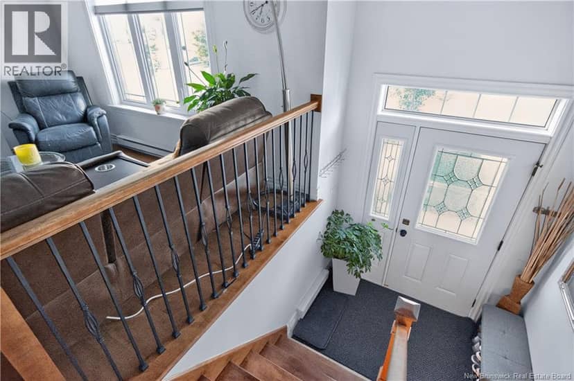 356 Maplehurst Drive — photo 2 of 24