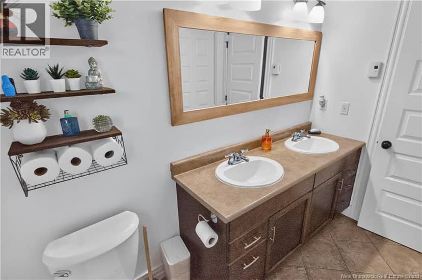356 Maplehurst Drive — photo 9 of 24