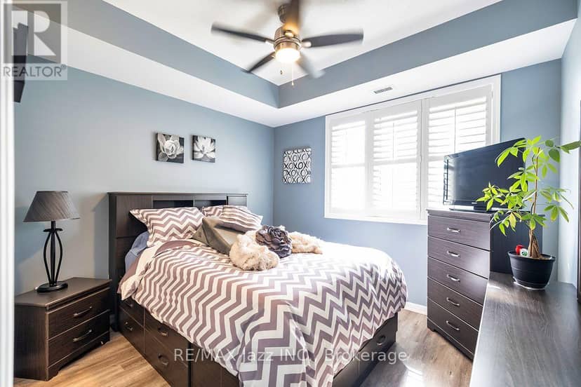 116 - 84 Aspen Springs Drive — photo 16 of 40