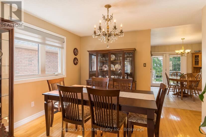 1441 Hetherington Drive — photo 11 of 40