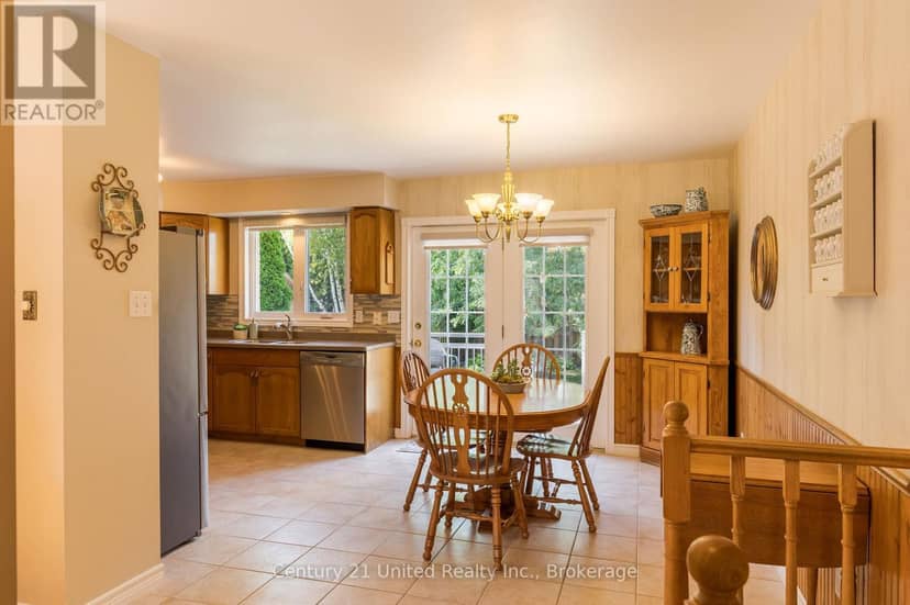1441 Hetherington Drive — photo 14 of 40