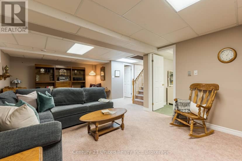 1441 Hetherington Drive — photo 35 of 40