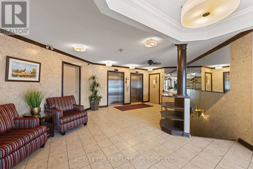 504 - 675 Davis Drive — photo 4 of 36