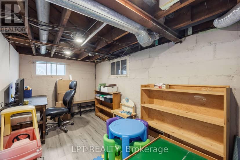 125 Curtis Street — photo 27 of 40