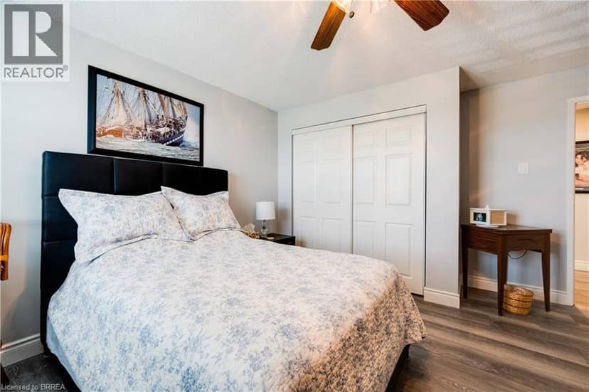 9 BONHEUR Court Unit# 401 — photo 15 of 26