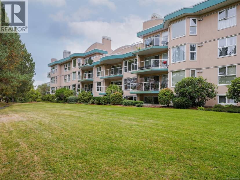 305 3009 Brittany Dr, Langford
