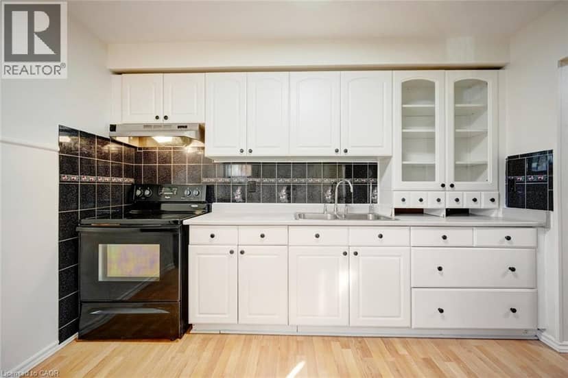 140 RIPLEY Court Unit# 4 — photo 9 of 38
