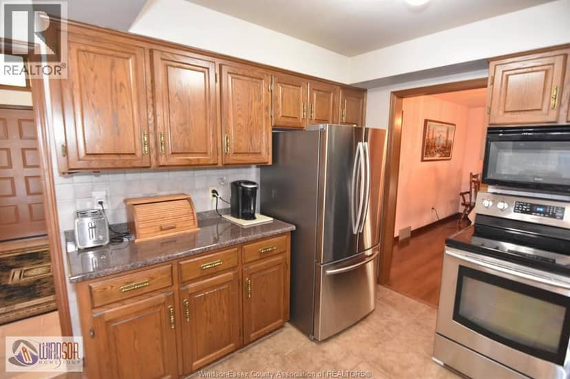 3915 Villa Borghese Drive — photo 6 of 35