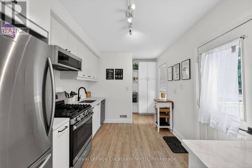 363-361 Cedar Street — photo 9 of 40