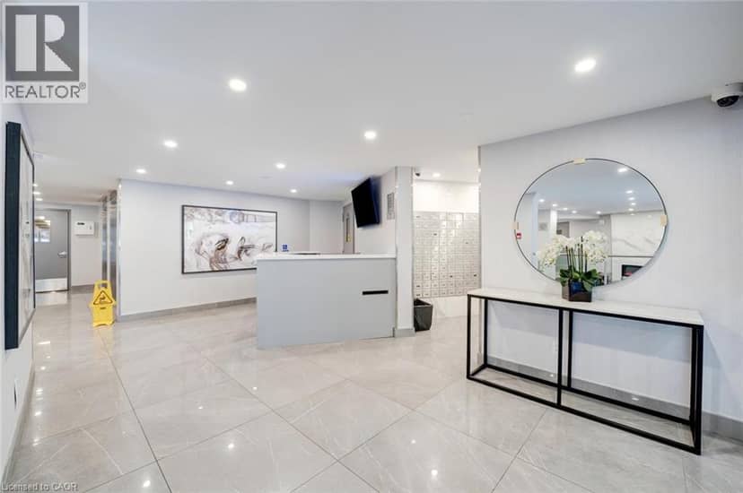 10 EDGECLIFF GOLFWAY Unit# 206 — photo 4 of 33