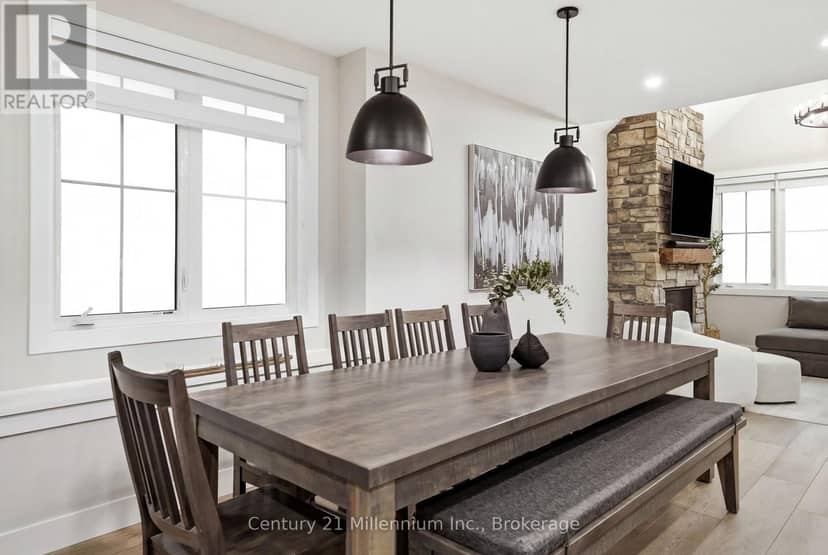 131 Courtland Street — photo 11 of 40