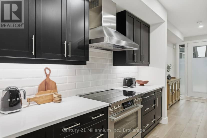 131 Courtland Street — photo 5 of 40