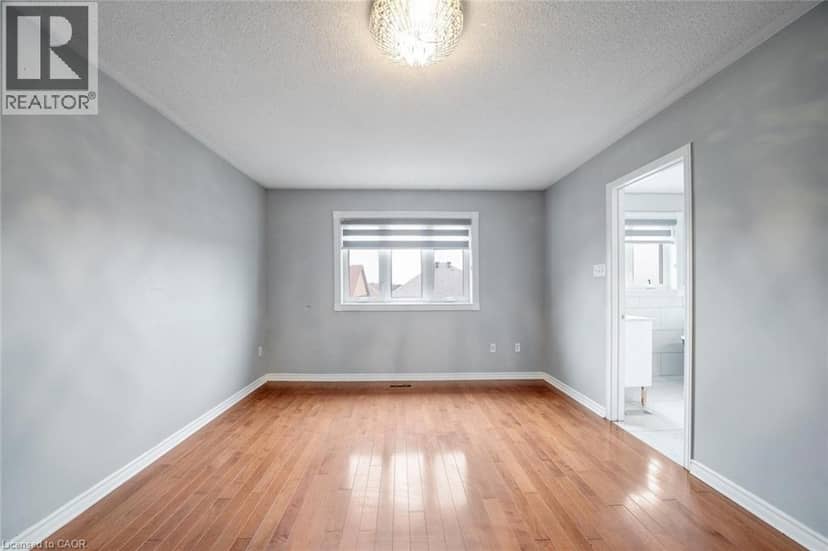 84 ANDRIANA Crescent — photo 15 of 40