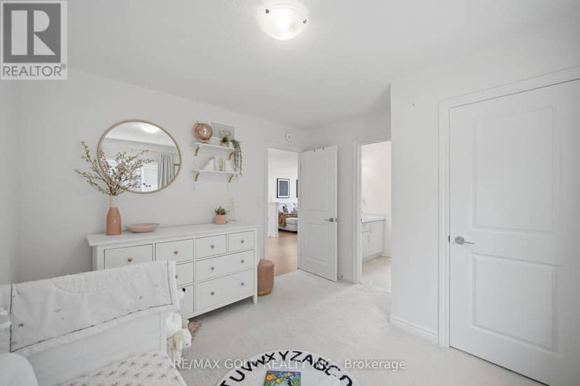 8 Huggins Drive — photo 38 of 40